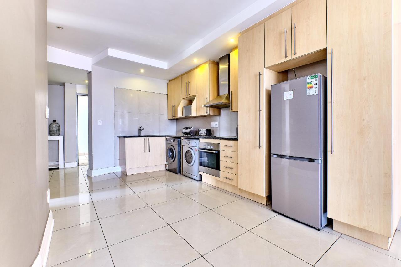 Sandton Serviced Apartments@Hydro Johannesburg Exterior photo
